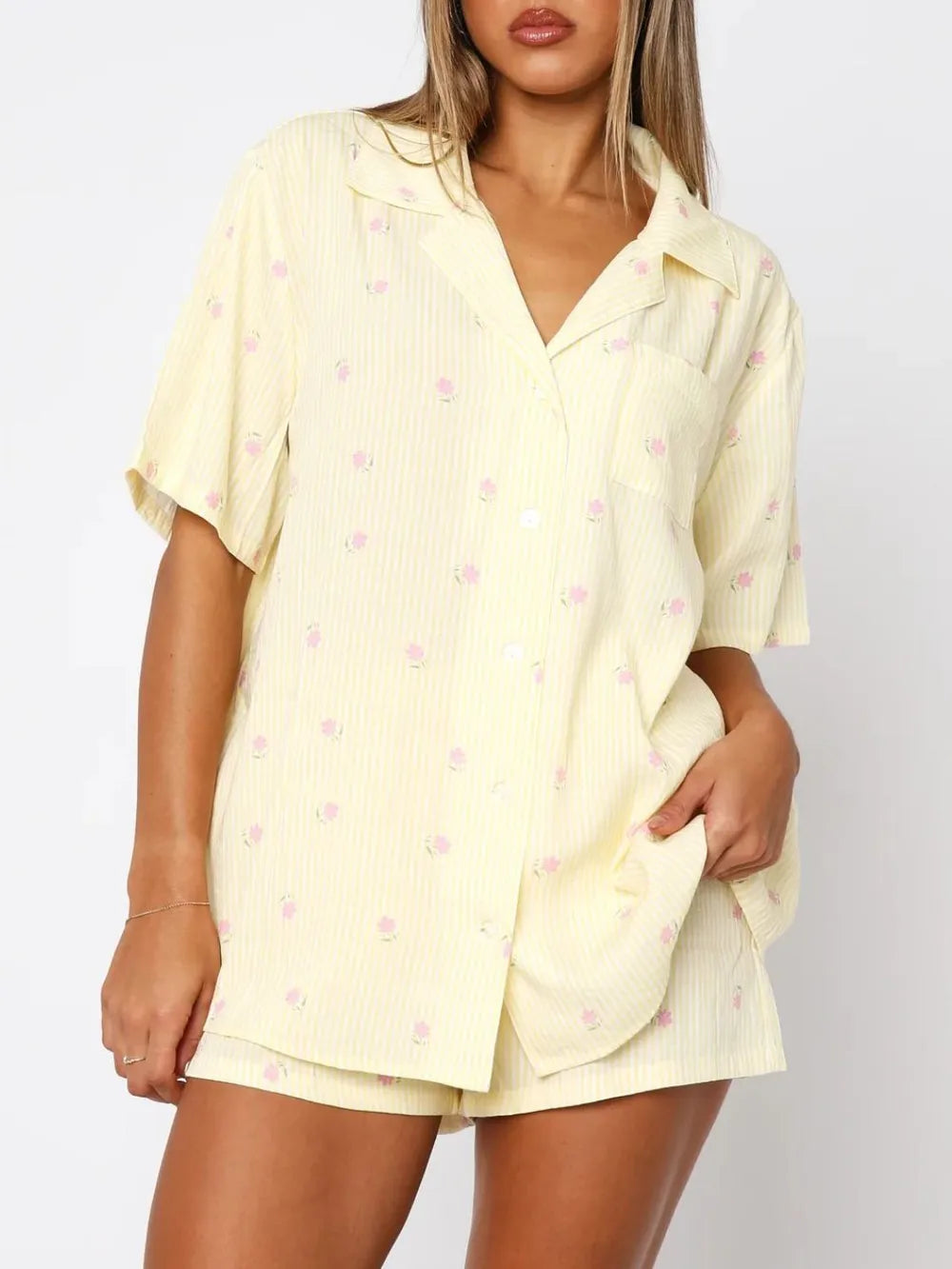 Ensemble Élégant à Boutons et Nœud
