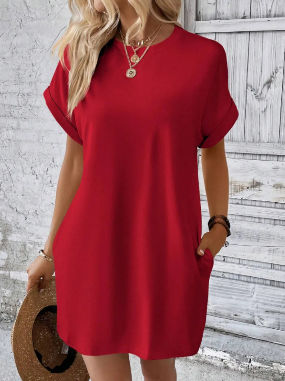 Robe à col et manches courtes avec poches