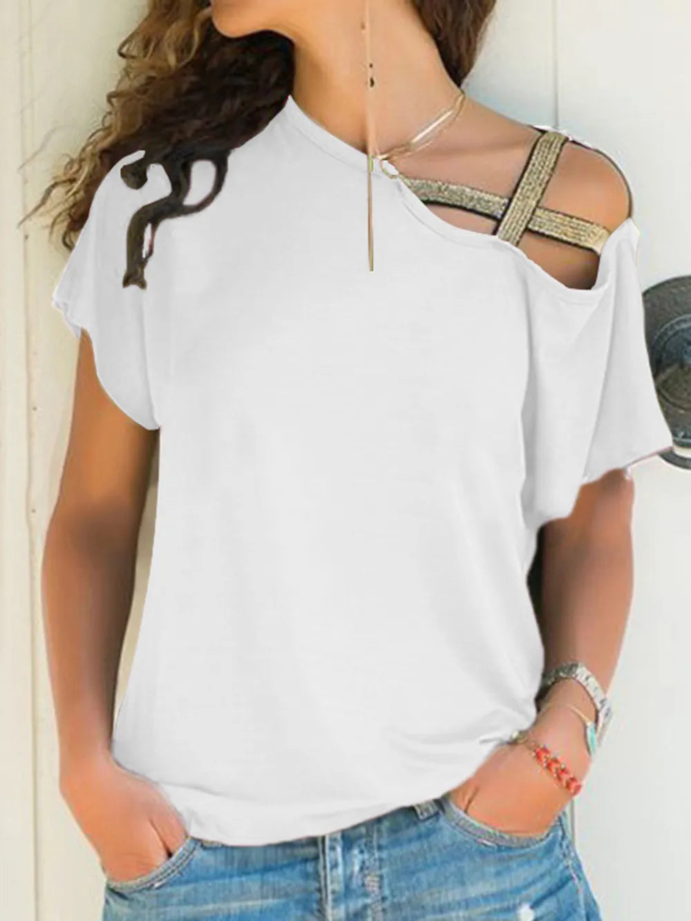 T-Shirt à manches courtes et col asymétrique