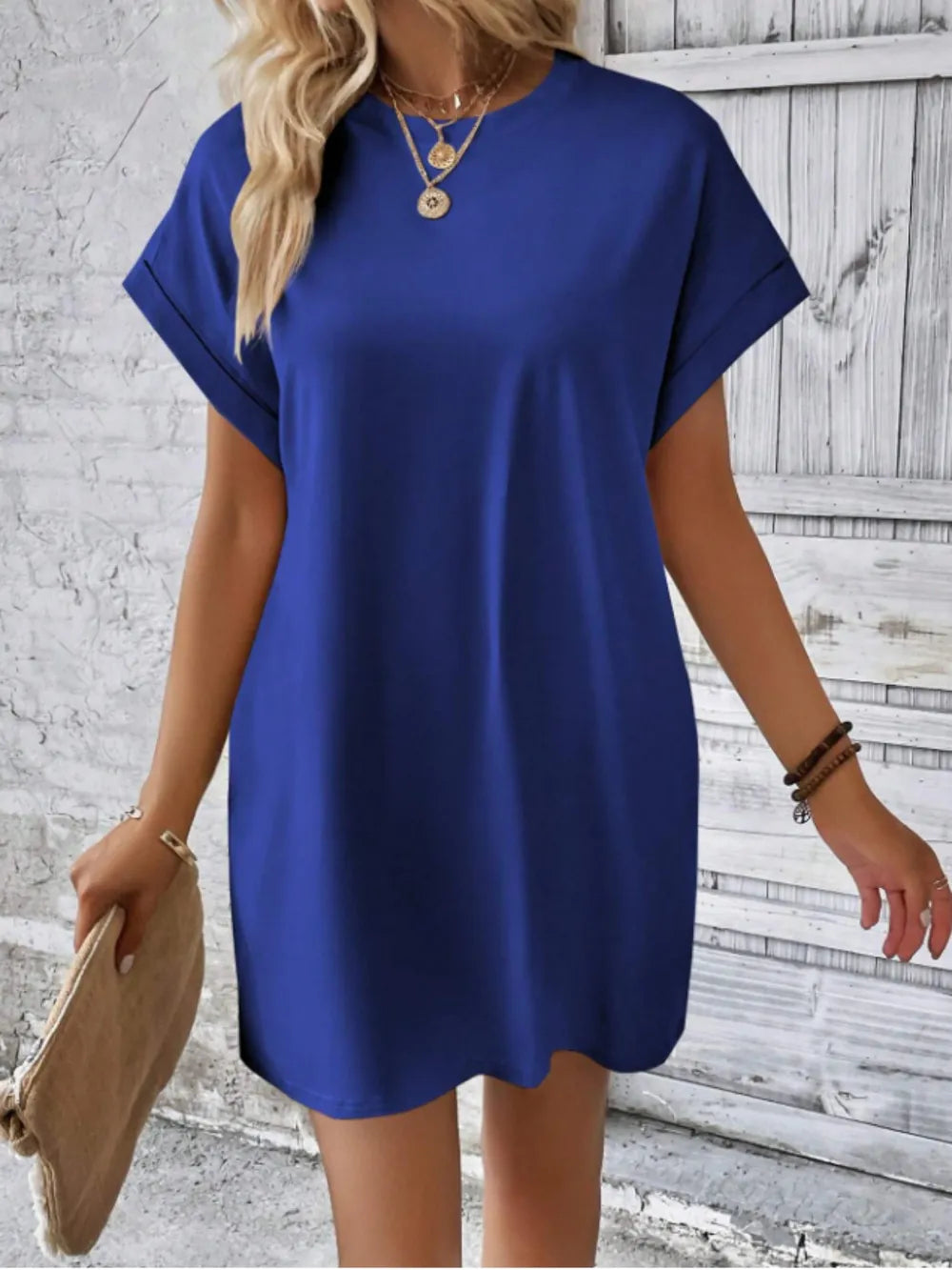 Robe à col et manches courtes avec poches