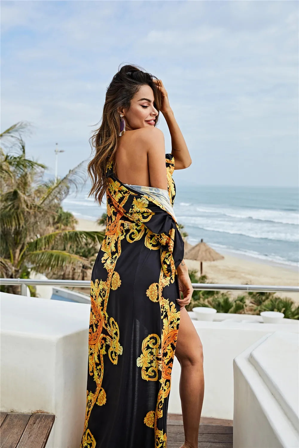 Ensemble Maillot de Bain Doré avec Cache-Maillot Imprimé