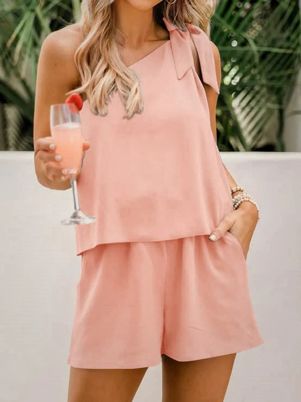 Ensemble Haut Asymétrique et Short à Poches