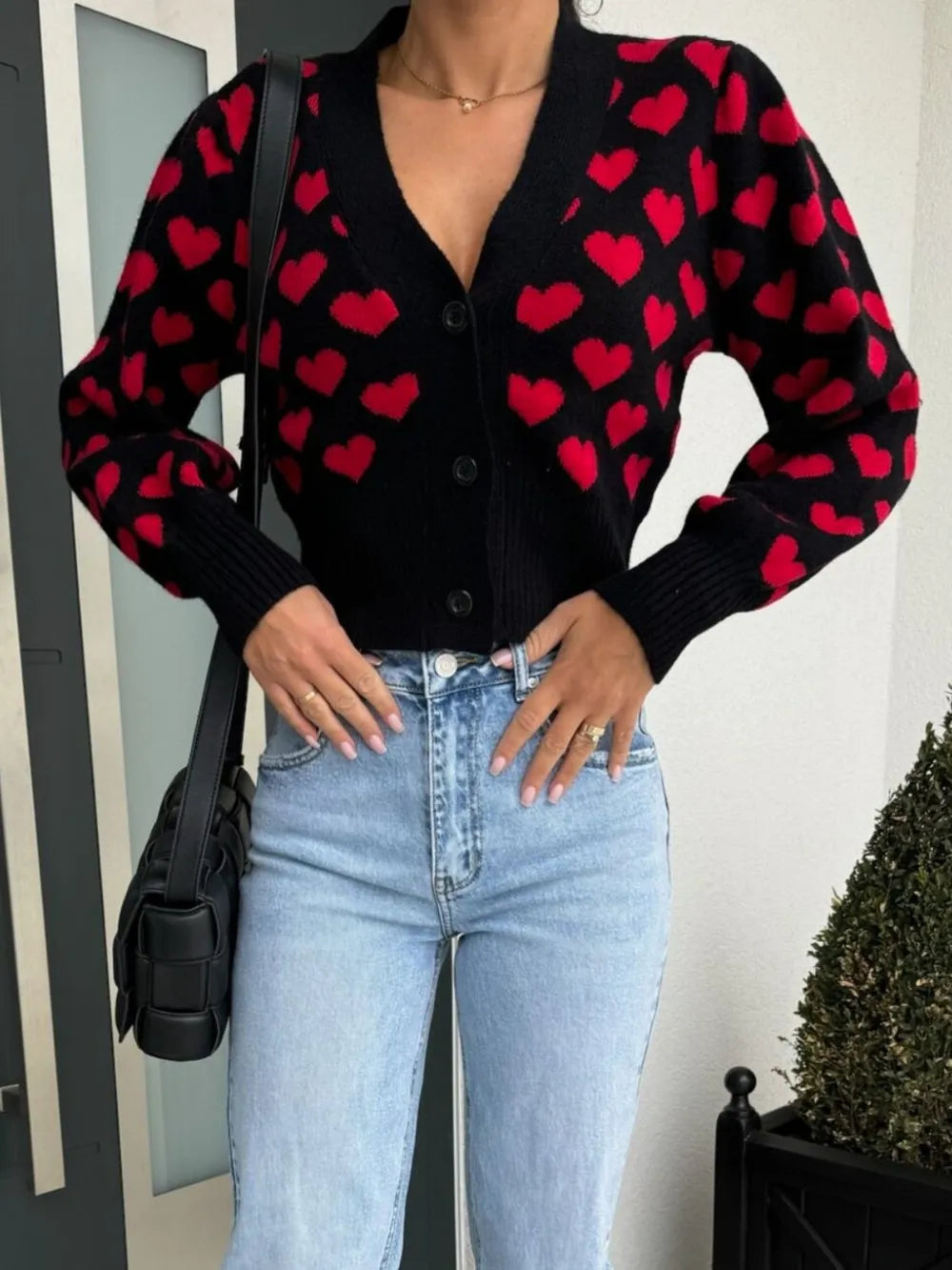 Cardigan Élégant en Fibre de Viscose – Confort et Style Décontracté ✨