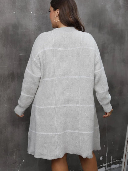 Robe pull grande taille à col rond et manches longues