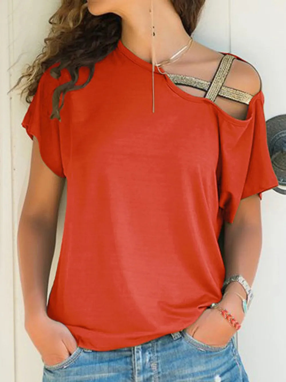 T-Shirt à manches courtes et col asymétrique